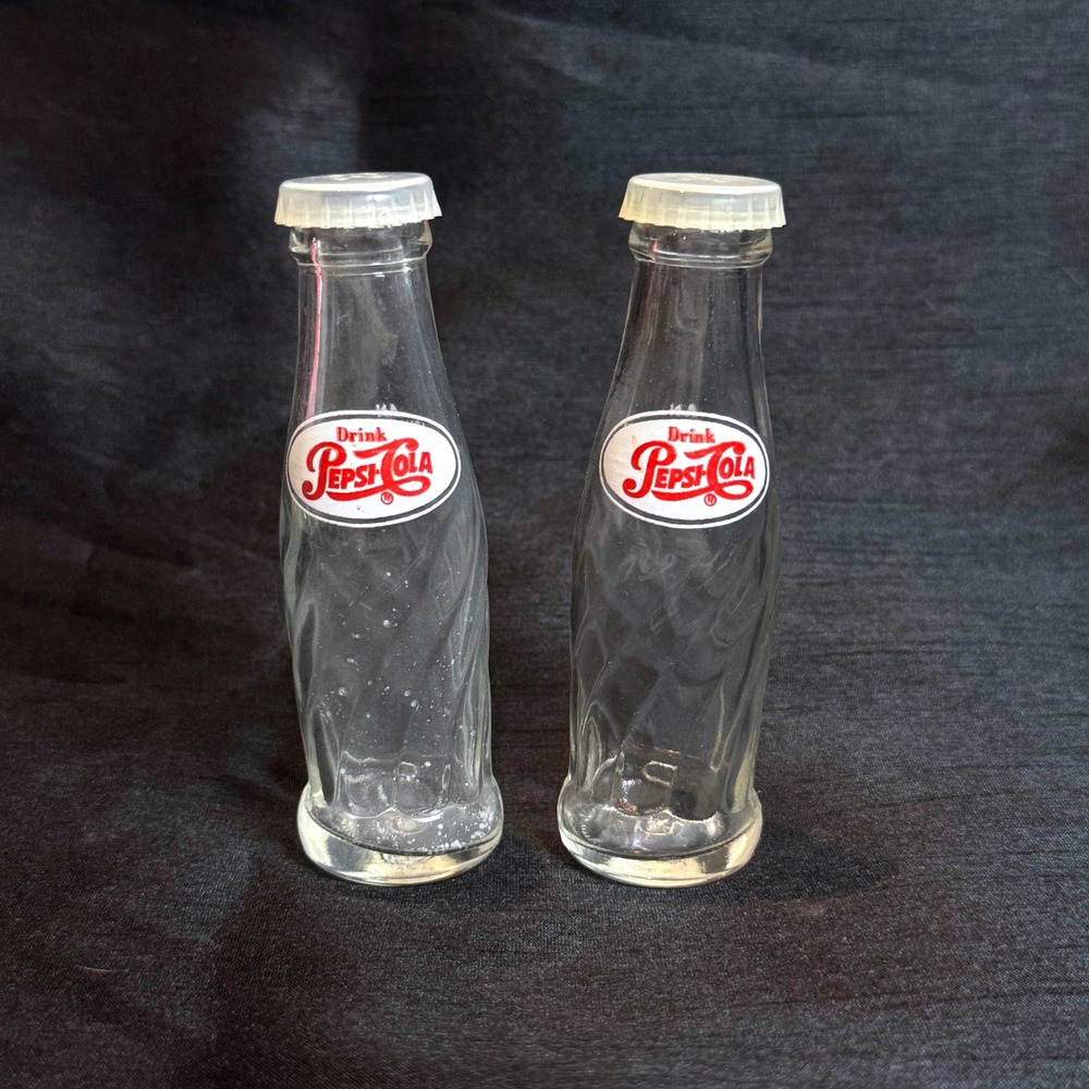 Vintage Pepsi Cola Glass Salt and Pepper Shakers Swirl Bottle Advertising Set